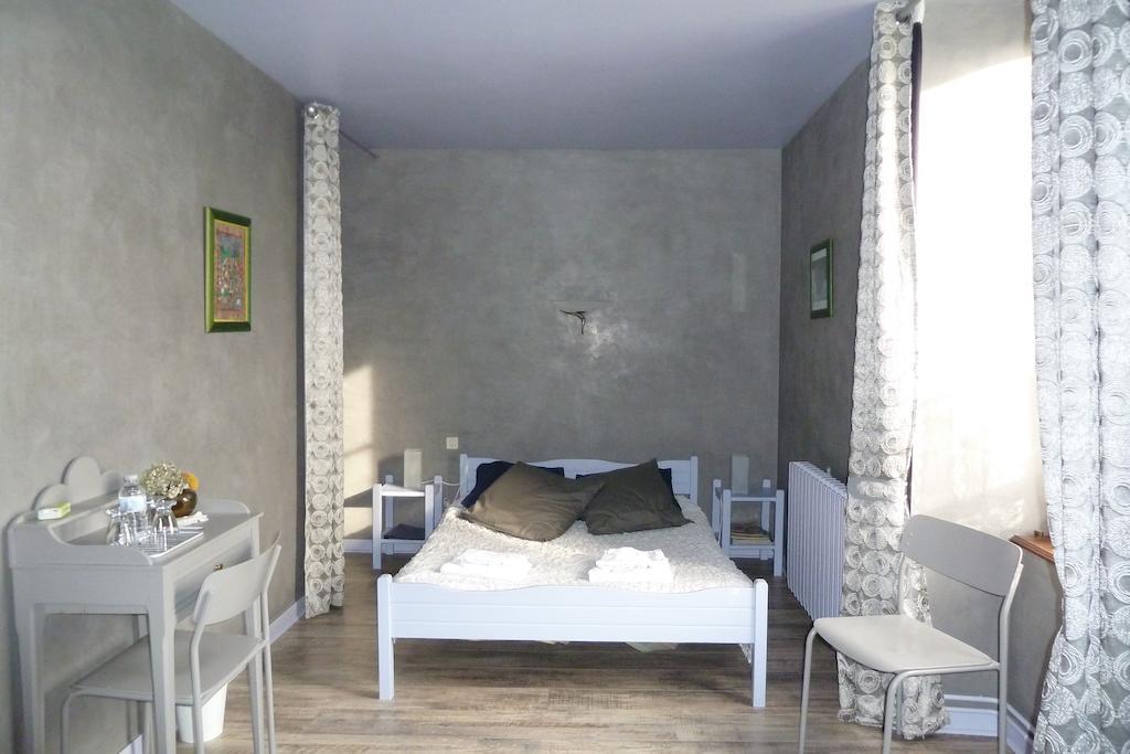 B&B L'Atelier Du Presbytere Saint-Maugan Phòng bức ảnh
